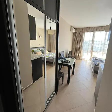 Daire Lovely Studio Directly To Beach Area